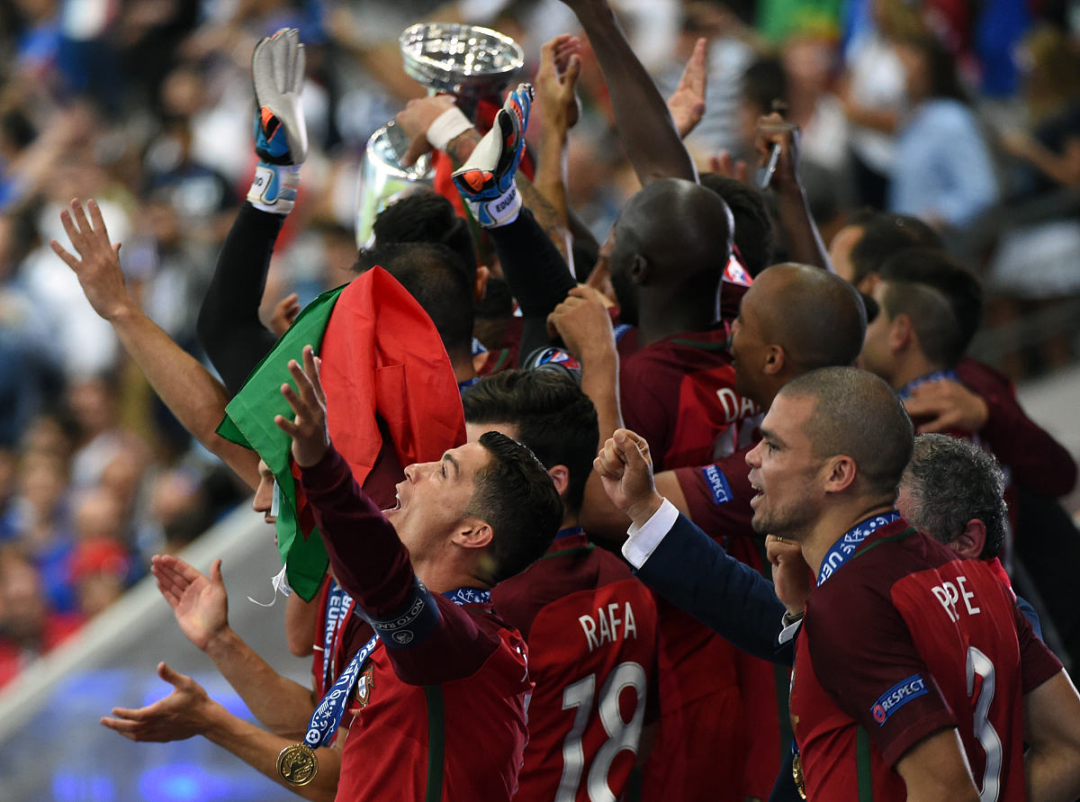 开云APP-葡萄牙鏖战瑞典，萨内惊艳四座