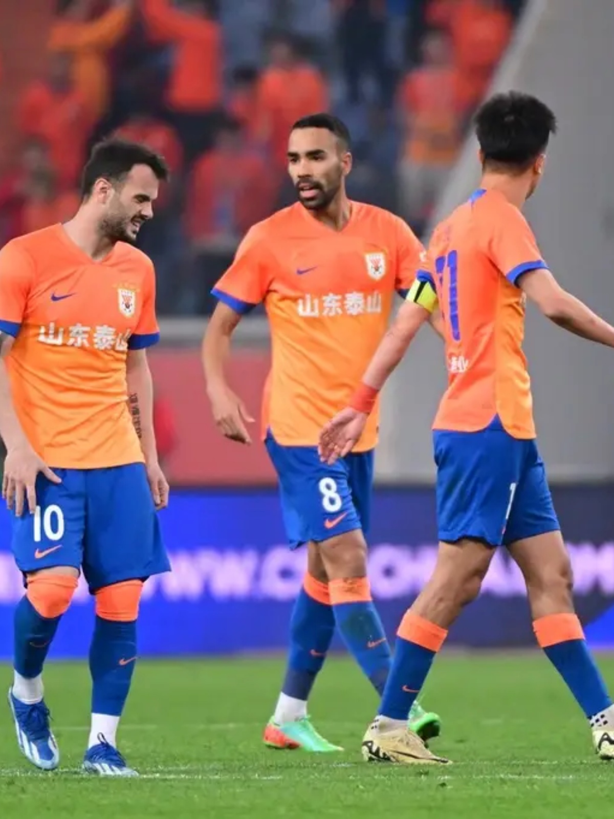 开云体育中国-上海申花双线作战低迷，备战需调整状态